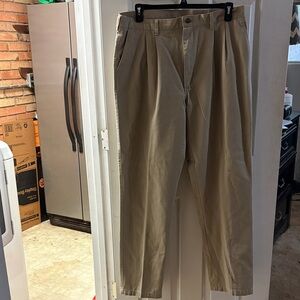 Wrangler Men's Khaki Chinos